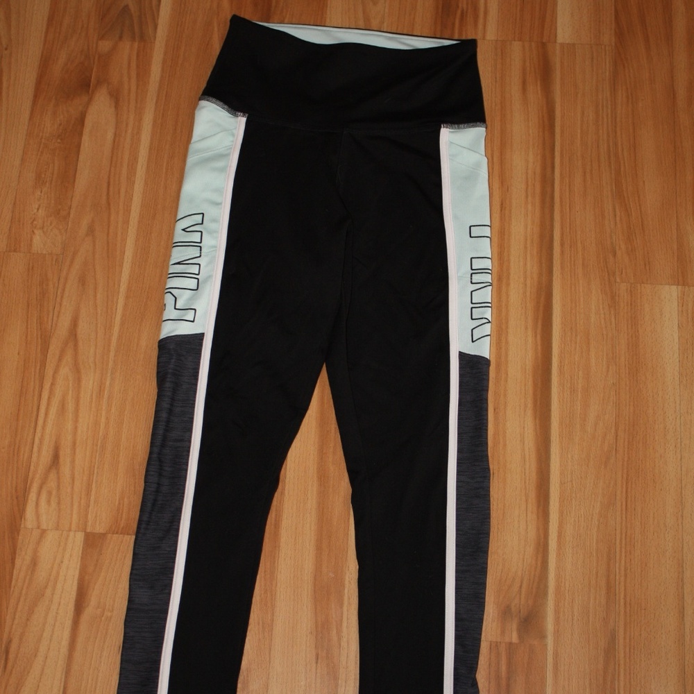 Victoria Secrets PINK Ultimate Legging - Size XS
